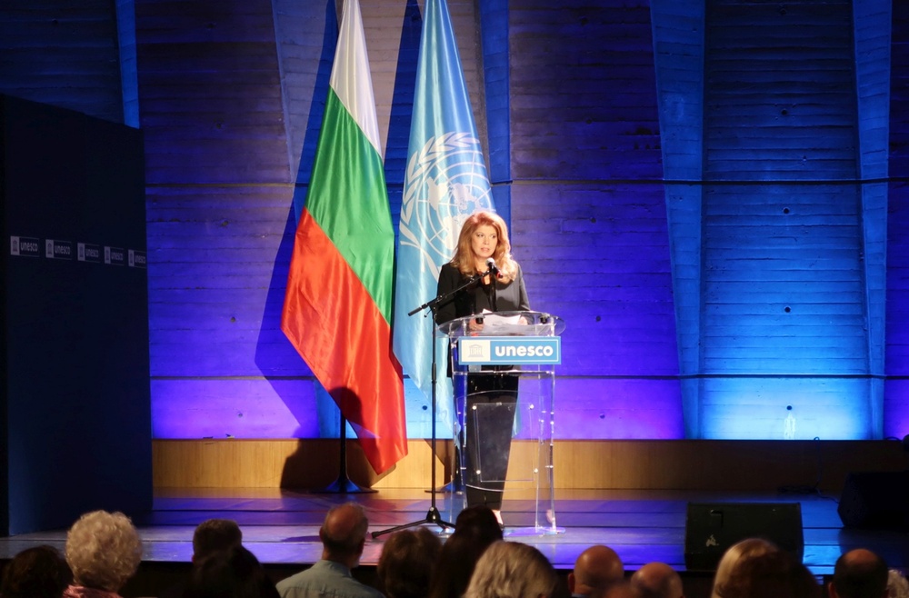 България отбеляза 30-годишнината от членството си в Международната организация на Франкофонията с концерт-спектакъл в Париж